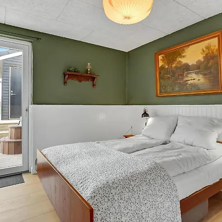 Prázdninový dům Beautiful In With Sauna Haderslev