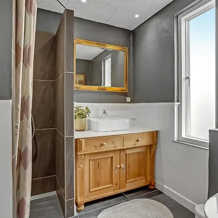 Prázdninový dům Beautiful In With Sauna